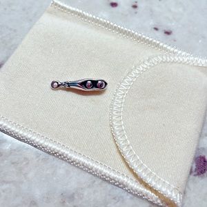 James Avery•Two Peas in a Pod Charm